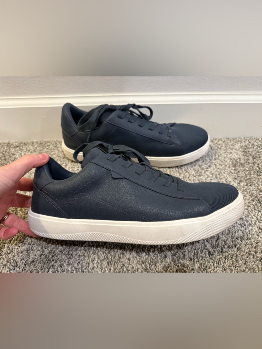Vessi Soho 2 sneakers for men in midnight navy color, size 10